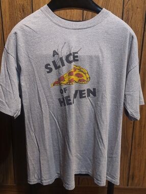 Gray Graphic Tee - A Slice of Heaven Mystic Pizza Shirt XL Julia Roberts Movie